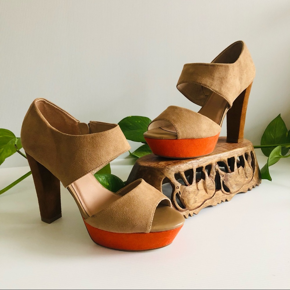 Wild Rose Platform Heels - Picture 3 of 12